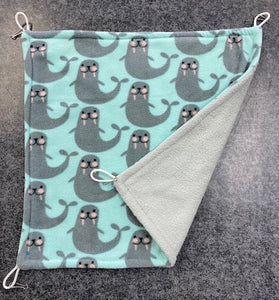 SMALL ANIMAL HAMMOCK 35 X 35CM ASSORTED